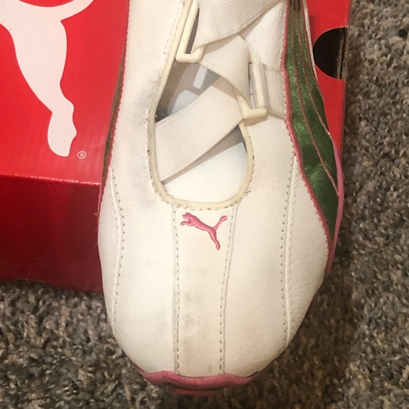 Puma Big Kids Bashy Leather Shoes- $12 - Picture 4 of 11